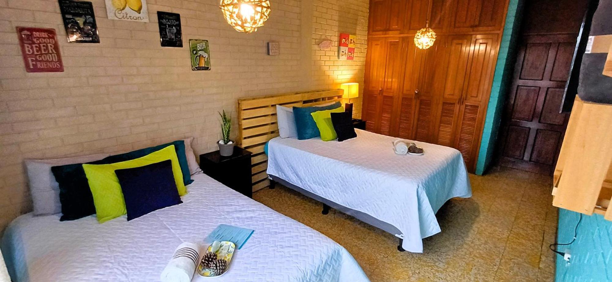 Hostal De Lucca Ciudad Guatemala Eksteriør billede