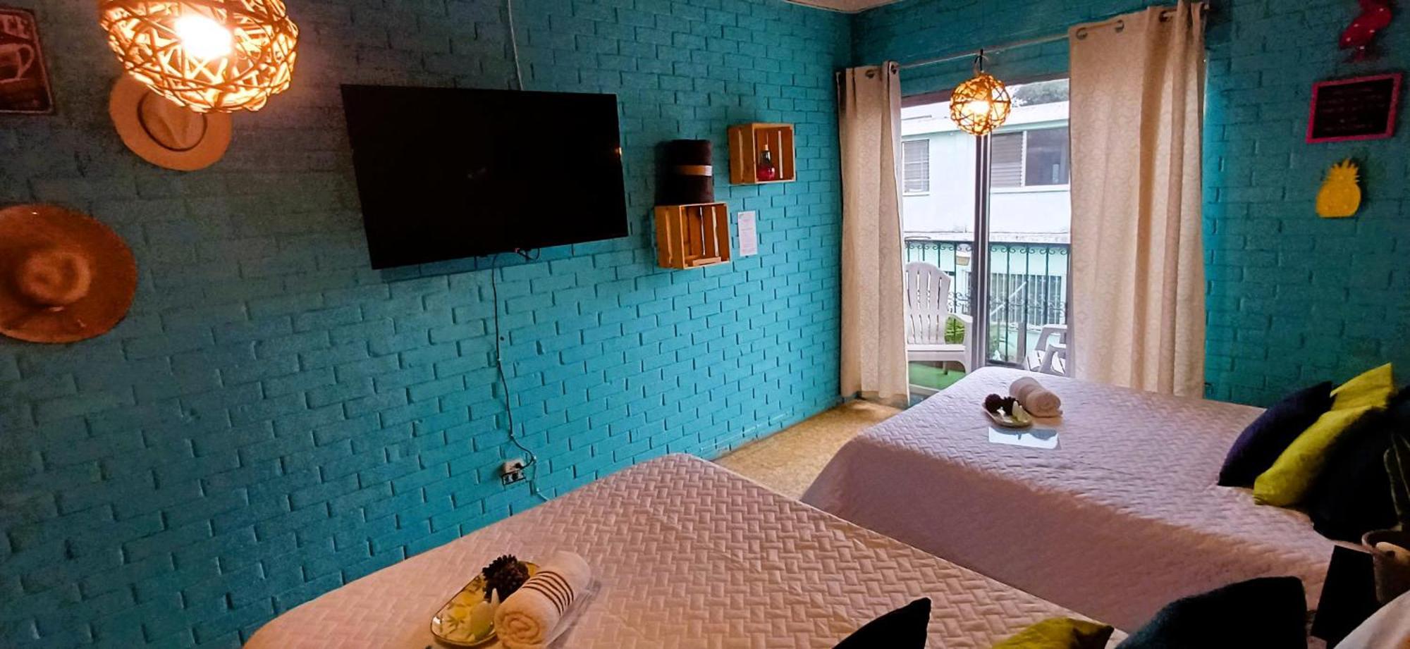 Hostal De Lucca Ciudad Guatemala Eksteriør billede