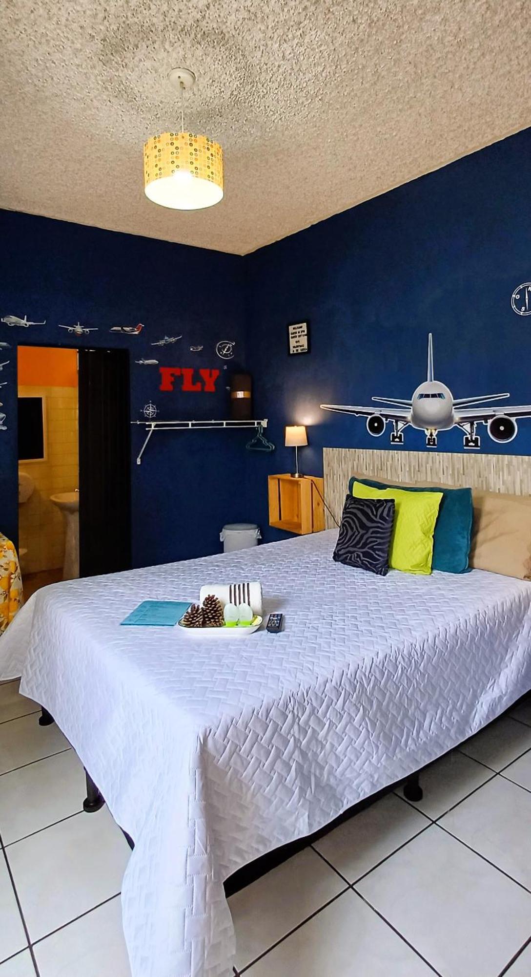 Hostal De Lucca Ciudad Guatemala Eksteriør billede